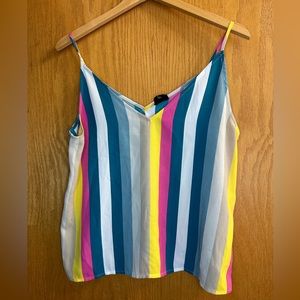Women’s Free Press double v tank top. Size Medium.